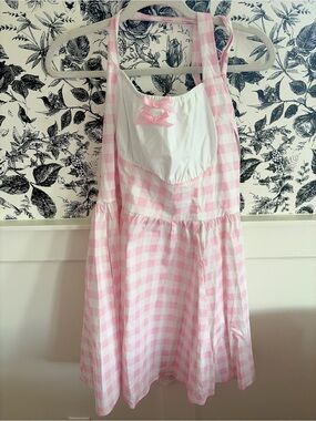 Hot Topic Pink and White Gingham Midi Dress
